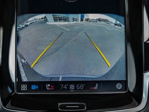 Used 2024 Volvo XC90 B6 Plus image 40