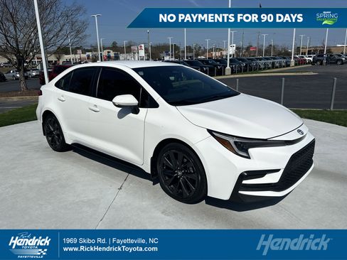 Certified 2024 Toyota Corolla SE image 1