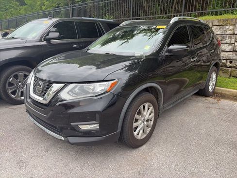 Used 2018 Nissan Rogue SV AWD/4WD image 3