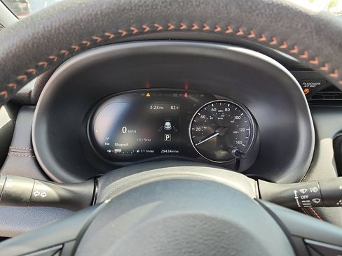 Used 2024 Nissan Kicks SR image 18