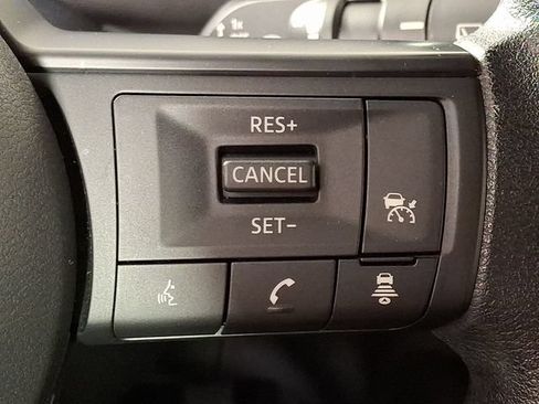 Used 2025 Nissan Kicks S FWD image 21