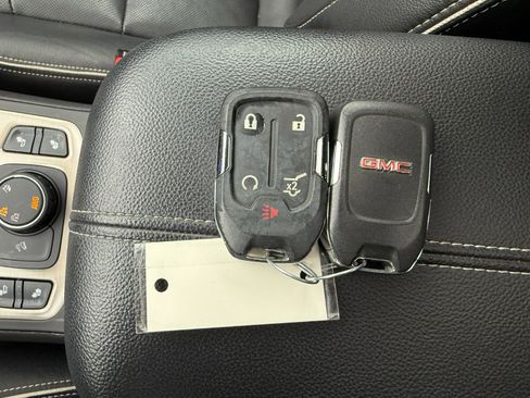 Used 2019 GMC Terrain Denali image 42