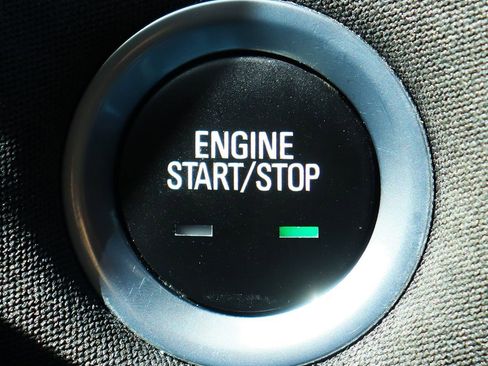 Used 2022 Chevrolet Malibu LT image 49