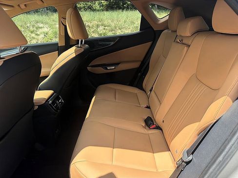 Used 2023 Lexus NX 350 AWD image 12