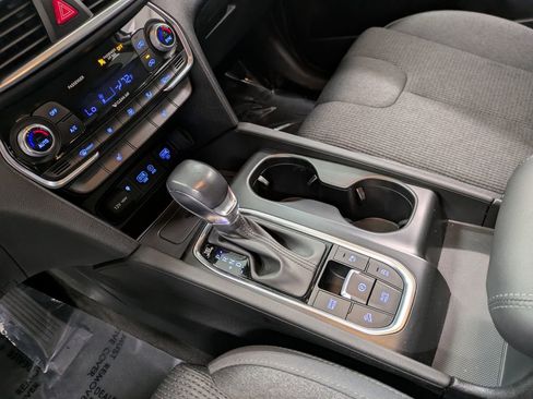 Used 2020 Hyundai Santa Fe SEL w/ Convenience Package AWD/4WD image 13