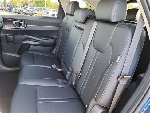 New 2026 Kia Sorento S image 16