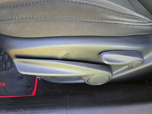 Used 2018 Jeep Compass Sport w/ Cold Weather Group image 24