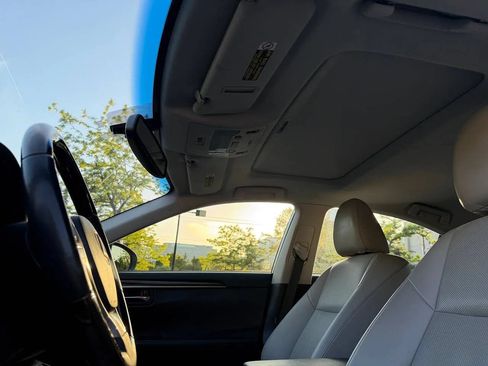 Used 2015 Lexus ES 350 w/ Premium Package FWD image 33