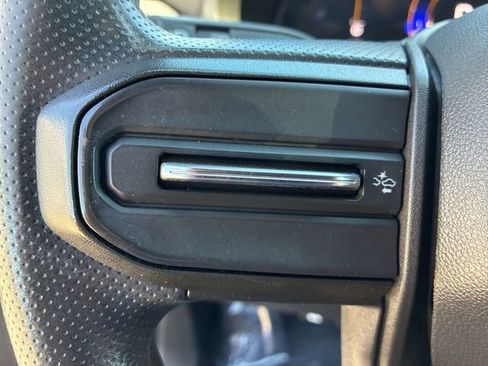 Used 2023 Chevrolet Colorado W/T RWD image 24