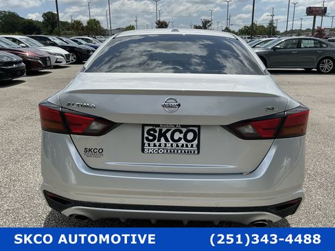 Used 2020 Nissan Altima 2.5 SL FWD image 4