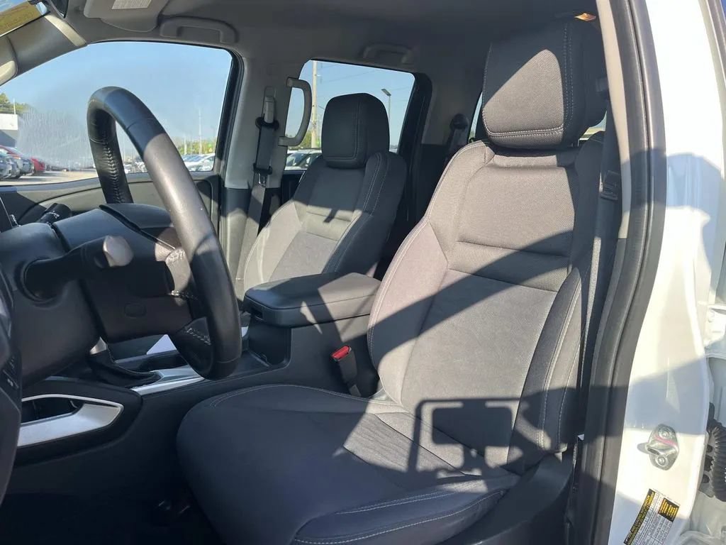 Used 2023 Nissan Frontier SV w/ SV Convenience Package AWD/4WD image 29
