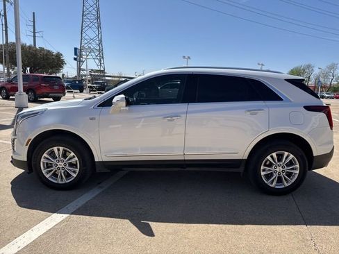 Used 2022 Cadillac XT5 Luxury w/ LPO, Floor Liner Package image 3