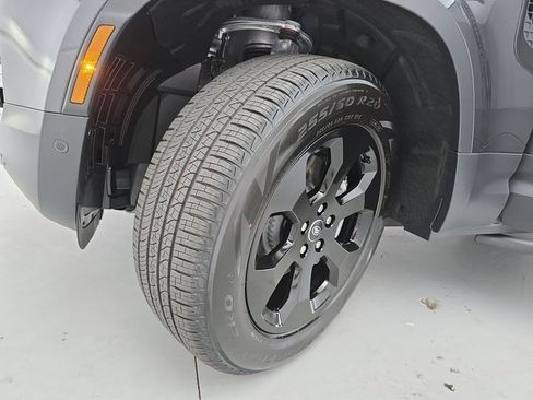 Certified 2025 Land Rover Defender 130 S image 34