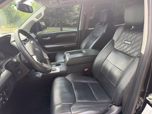 Used 2017 Toyota Tundra 4x4 CrewMax image 16