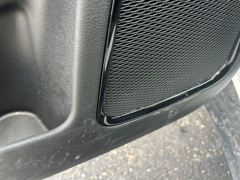 Used 2023 Jeep Compass Limited image 32