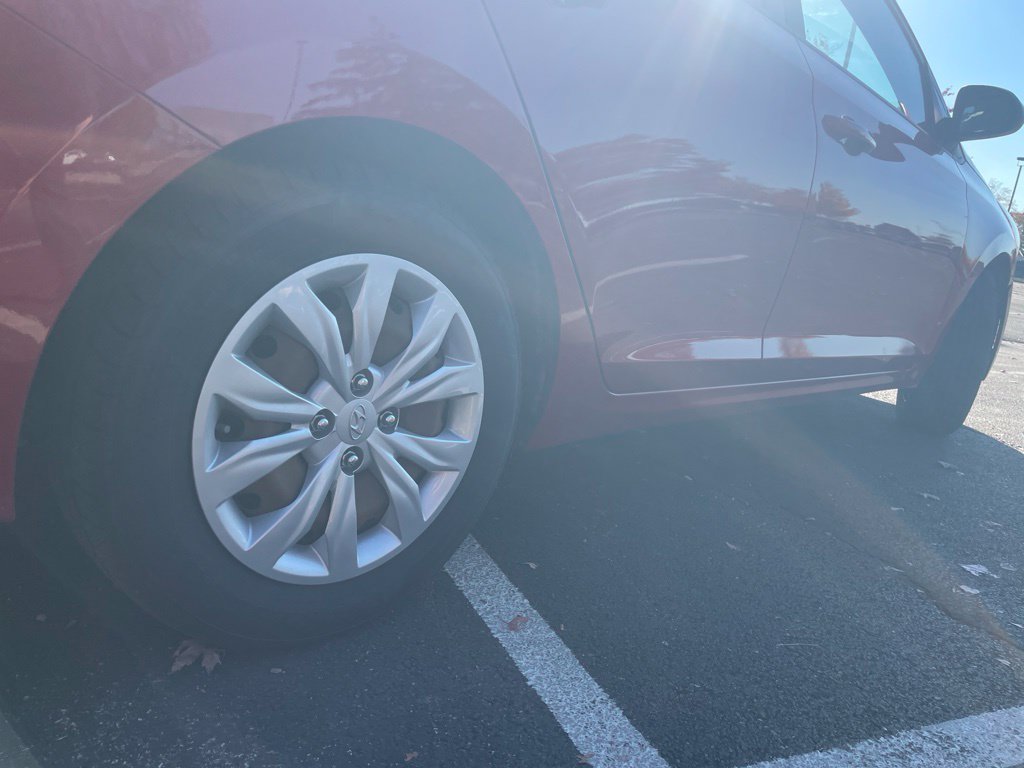 Used 2020 Hyundai Accent SE FWD image 30