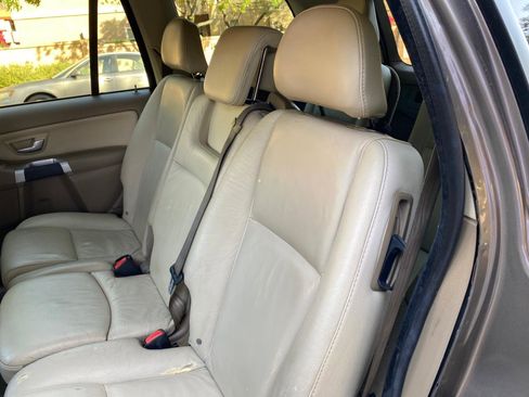 Used 2011 Volvo XC90 3.2 image 33