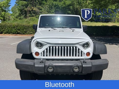 Used 2013 Jeep Wrangler Unlimited Sport image 4