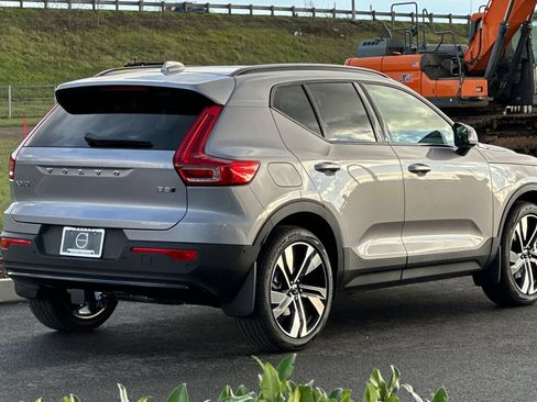 Used 2026 Volvo XC40 B5 Ultra w/ Protection Package Premier AWD/4WD image 3