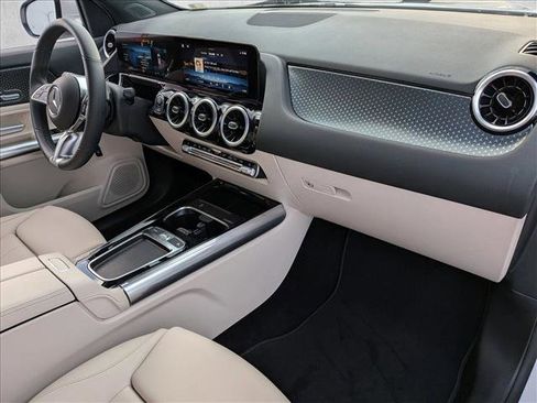 Used 2026 Mercedes-Benz GLA 250 image 21