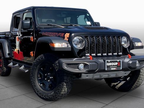Used 2023 Jeep Gladiator Mojave w/ Trailer Tow Package AWD/4WD image 3