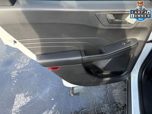 Used 2025 Ford Escape Active image 29