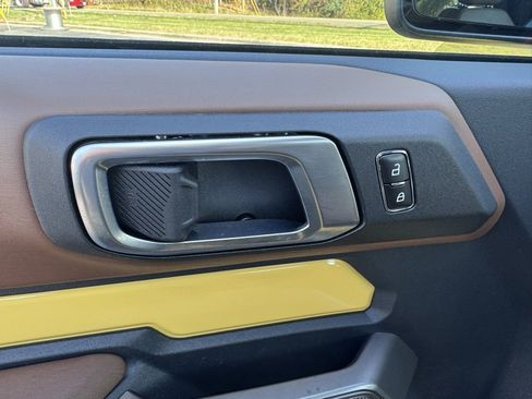 Used 2023 Ford Bronco Heritage Edition image 24