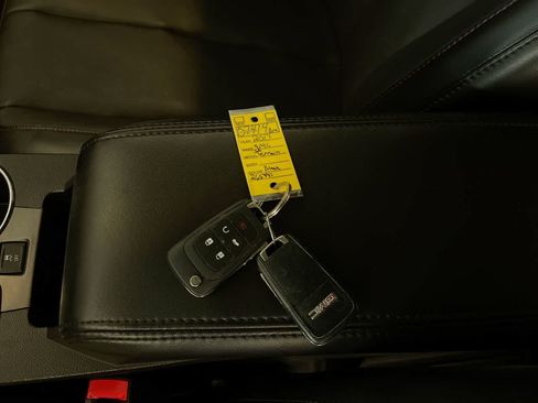 Used 2017 GMC Terrain SLT w/ Driver Alert Package I AWD/4WD image 26