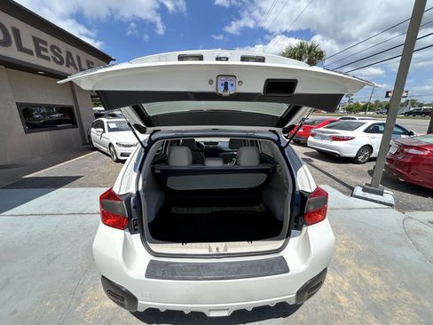 Used 2014 Subaru Crosstrek 2.0i Premium w/ Moonroof Package image 10