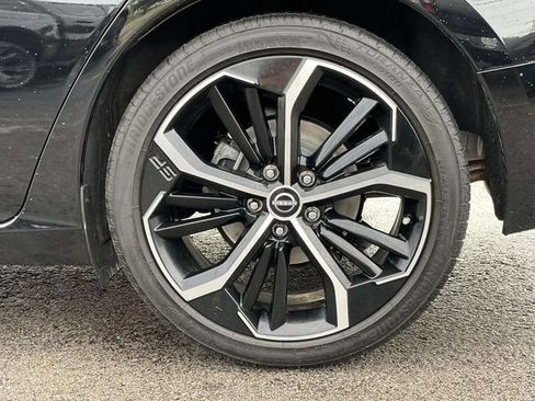 Used 2024 Nissan Altima 2.5 SR FWD image 11