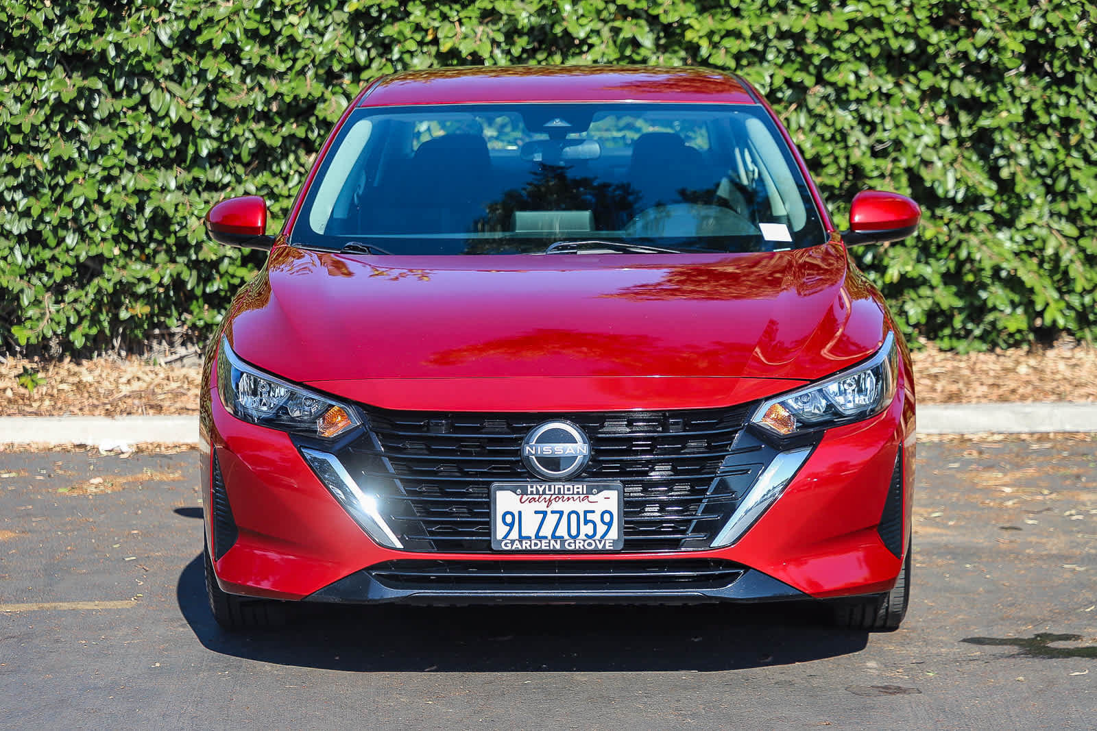 Used 2024 Nissan Sentra SV FWD image 2