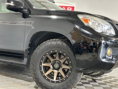 Used 2010 Lexus GX 460 image 3