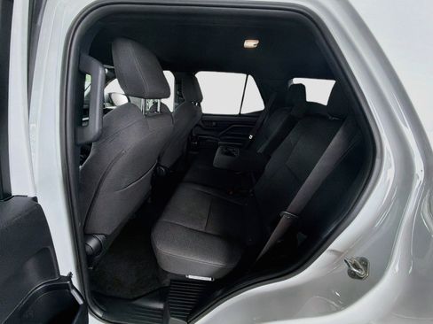 Used 2025 Toyota 4Runner SR5 AWD/4WD image 27