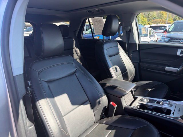 Used 2022 Ford Explorer Limited AWD/4WD image 38