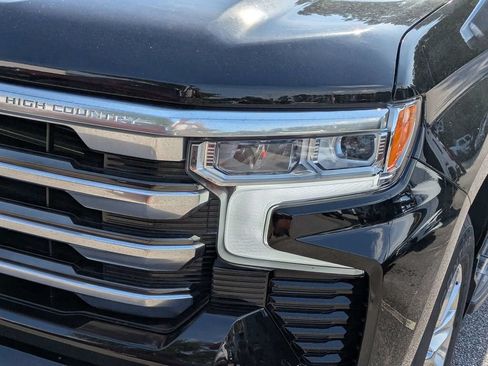 Used 2024 Chevrolet Silverado 1500 High Country w/ High Country Premium Package AWD/4WD image 10