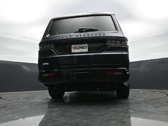 Used 2024 Jeep Grand Wagoneer L Series II w/ Quick Order Packagew 28T AWD/4WD image 55