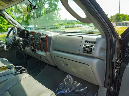 Used 2007 Ford F350 Lariat AWD/4WD image 22