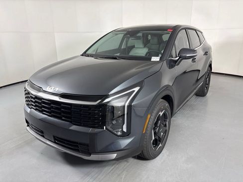 New 2026 Kia Sportage EX FWD image 4