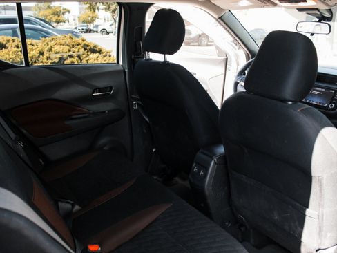 Used 2023 Nissan Kicks SR FWD image 24