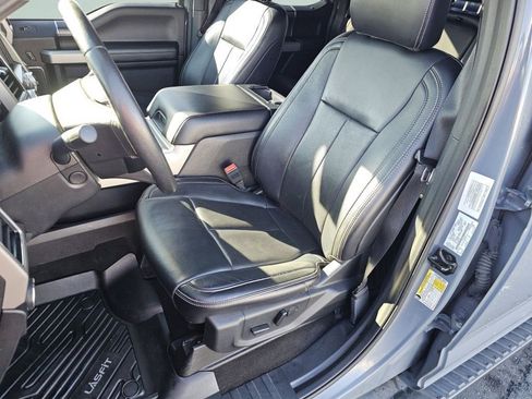 Used 2019 Ford F150 Lariat w/ Equipment Group 502A Luxury image 6