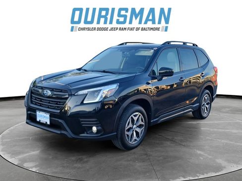 Used 2023 Subaru Forester Premium AWD/4WD image 2