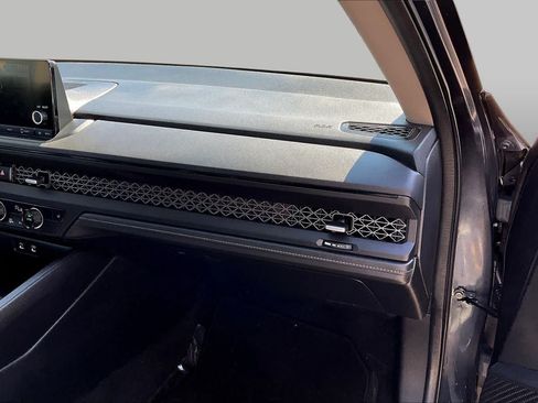 Used 2025 Honda Accord SE image 19