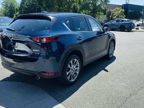 Used 2020 MAZDA CX-5 Signature AWD/4WD image 9