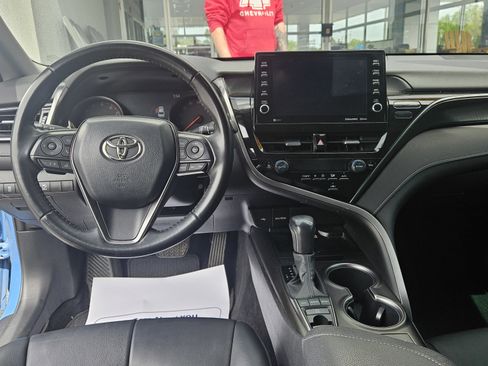 Used 2023 Toyota Camry XSE image 11