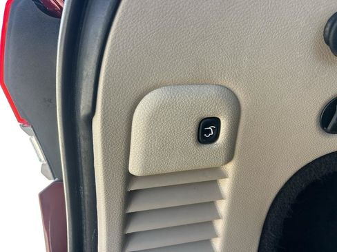 Used 2020 Jeep Grand Cherokee Limited w/ Luxury Group II RWD image 8