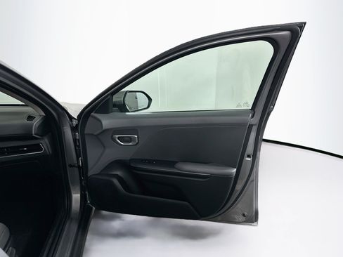 Used 2025 Kia K4 FWD image 31