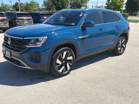 Certified 2026 Volkswagen Atlas Cross Sport SE AWD/4WD image 3