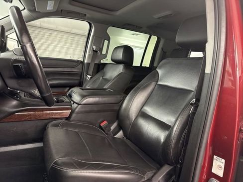 Used 2020 GMC Yukon XL SLT AWD/4WD image 16
