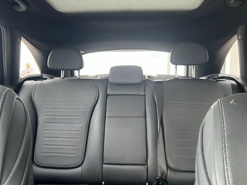 Used 2023 Mercedes-Benz GLC 300 GLC 300 image 24