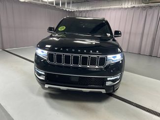 Used 2023 Jeep Wagoneer Series III w/ Preferred Equipment Group AWD/4WD video 2